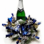 Как красиво украсить бутылку шампанского на новый год конфетами